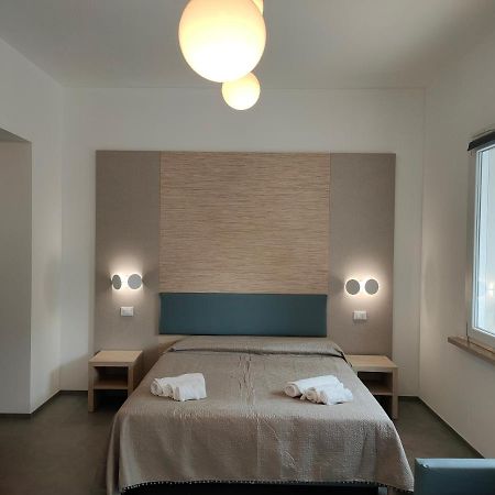 Iris Ar Holiday-Home Peschiera del Garda Exterior photo