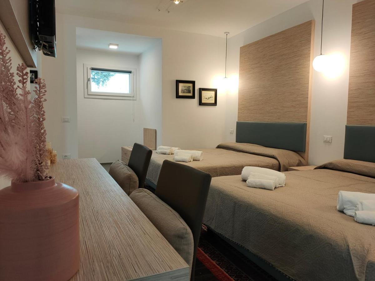 Iris Ar Holiday-Home Peschiera del Garda Exterior photo